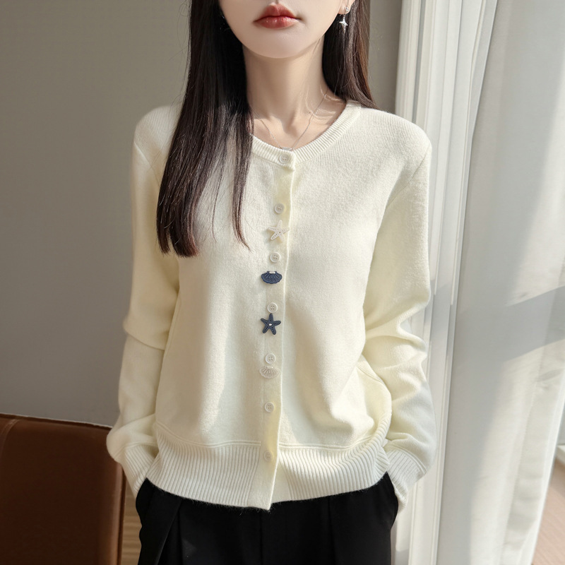 26 Spring and Autumn New Thin Style Andy Velvet Starfish Shell Button Round Neck Cardigan Loose Versatile Fashionable Knitwear