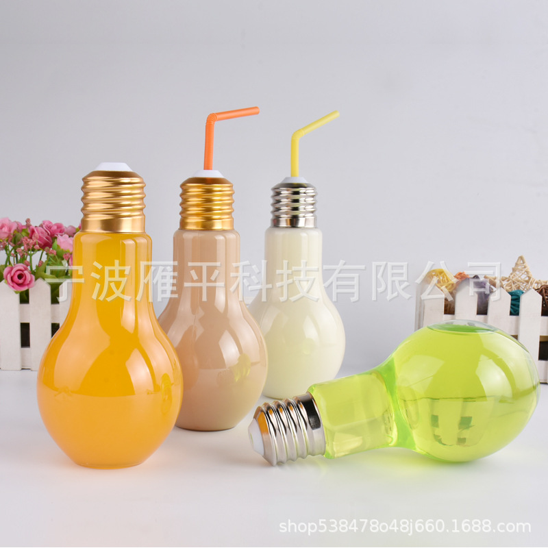 工厂批发 600ml 大口径 LED 发光灯泡瓶 DIY 手作网红塑料饮料瓶