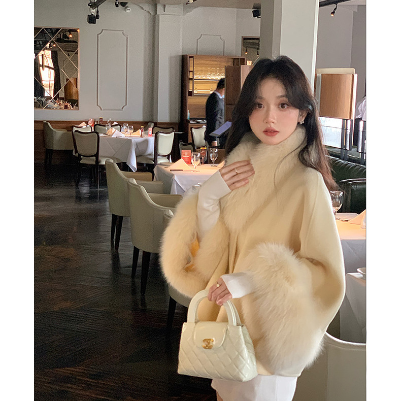 奶黄高级感2025秋冬新款双面羊毛大衣女短款小个子毛领羊毛呢外套