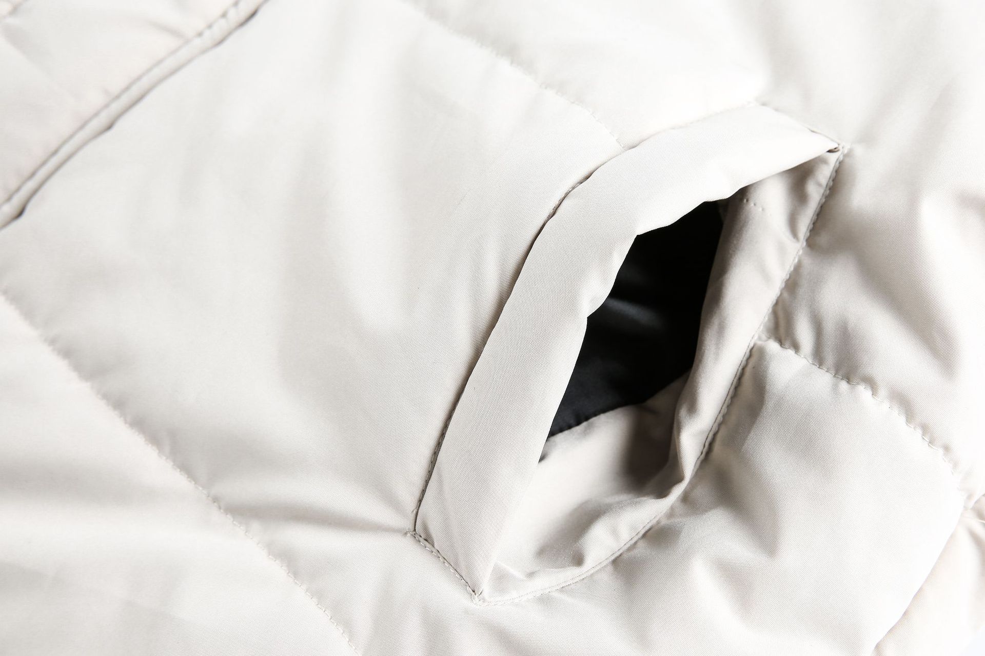 "Giacca unisex reversibile a quadri – Cappotto invernale oversize con cappuccio (fodera trapuntata, doppio uso, stampa a quadri vintage, tasche foderate in pile)"_voghion.com