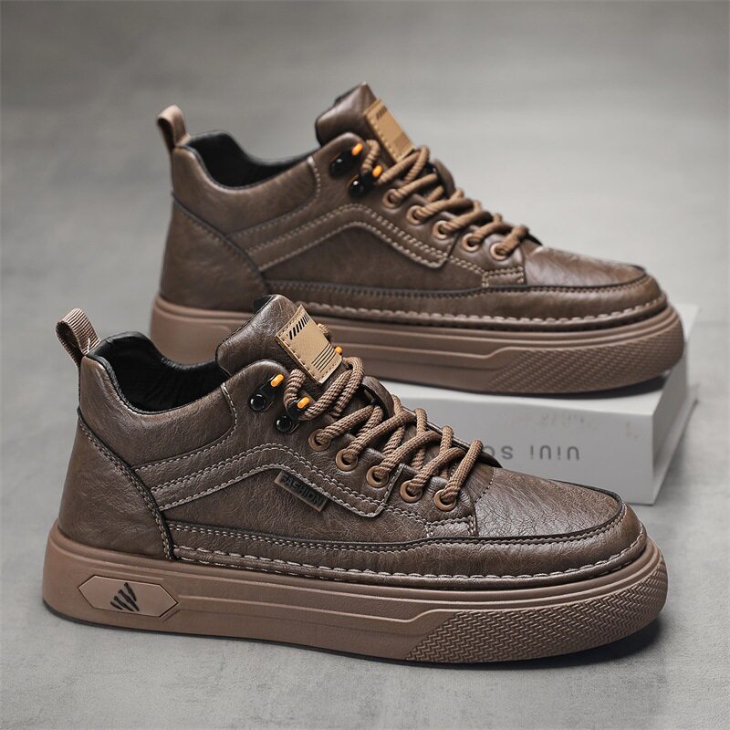 Giày nam cổ trung chống thấm nước chống trơn trượt màu đen, giày thể thao sneaker đa năng đi làm và giải trí, gót 3-5 cm — quần kaki, đen
