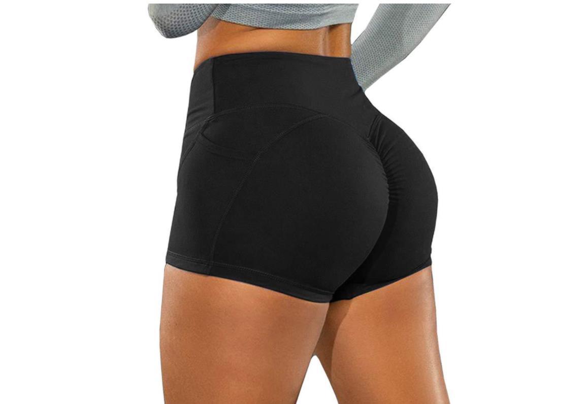 주머니가있는 검은 요가 바지