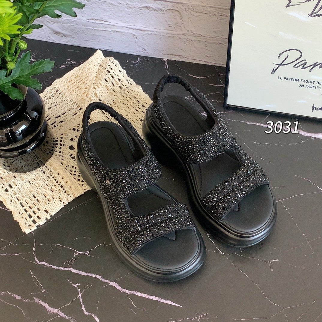 Giày sneaker nữ đế dày phong cách Pháp, tăng chiều cao, thoáng khí mùa hè — Màu đen