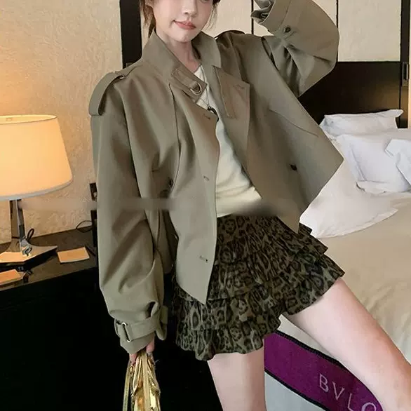 韩系25高智女主设计感英伦风小立领双排扣宽松休闲小个子短款外套