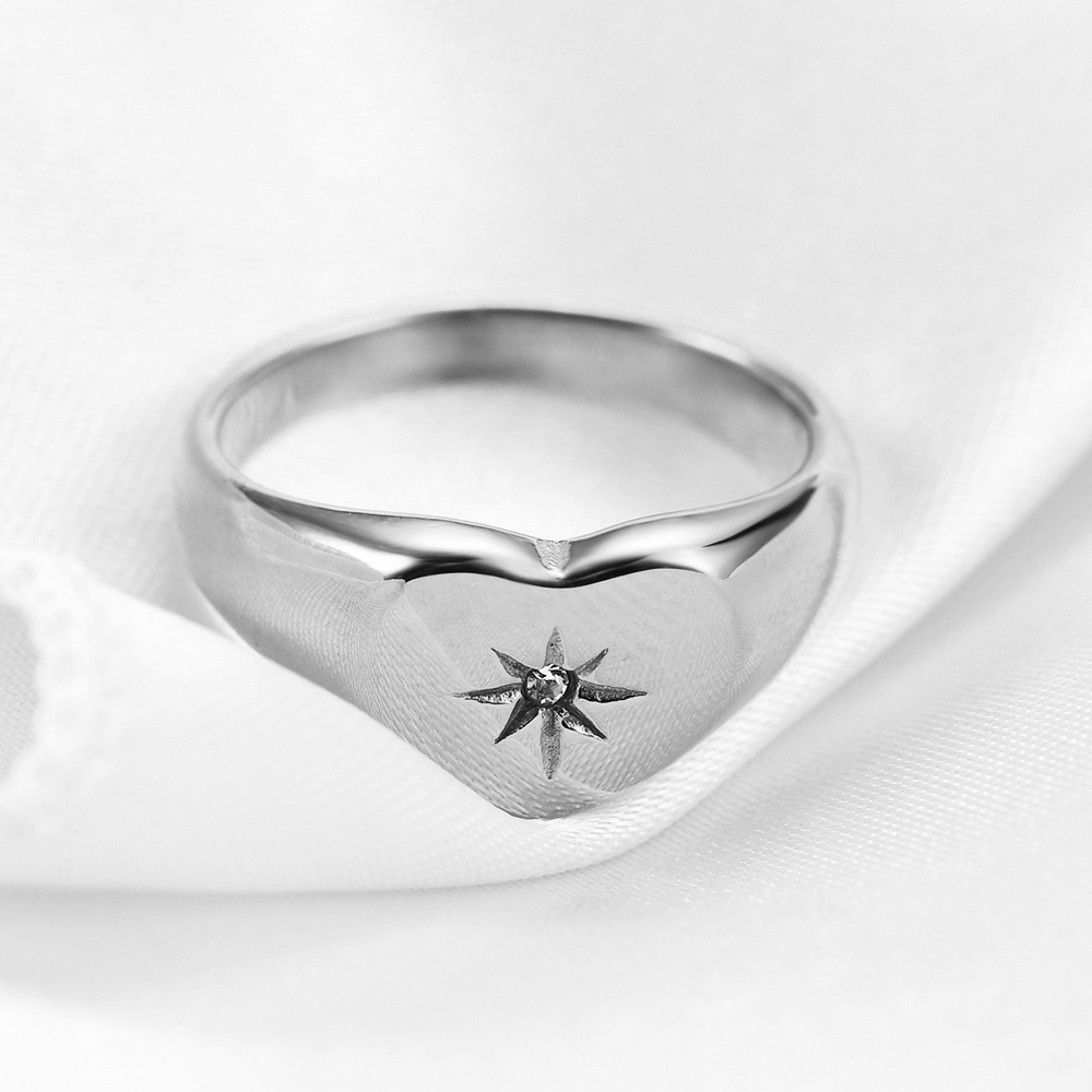 Retro Heart Shape Titanium Steel Inlay Artificial Gemstones Rings