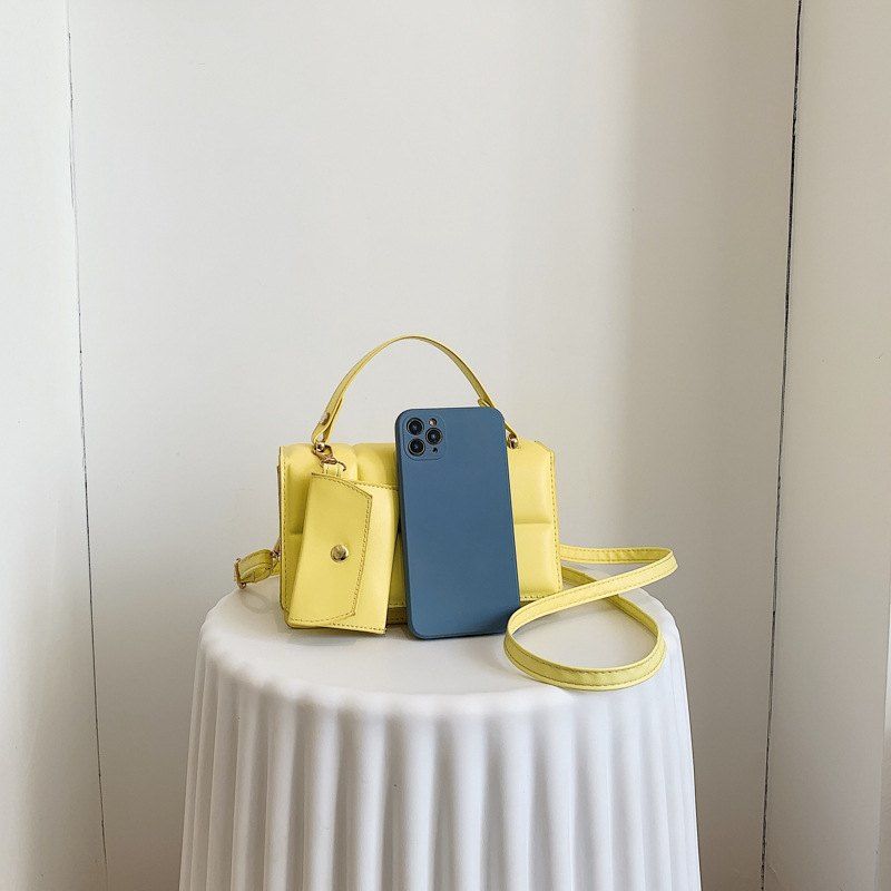 Niche sac à main rétro version coréenne nouvelle texture couleur unie couvercle rabattable sac mère tendance et à la mode sac à bandoulière à coque pressée_voghion.com