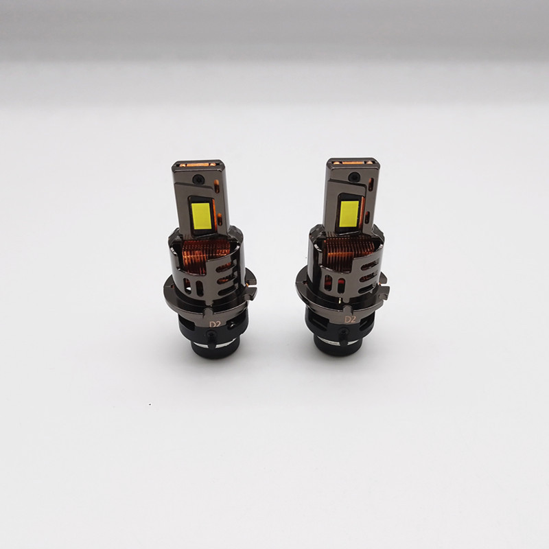Faros LED de automóvil enchufables directos D2S D4S bombilla LED reemplaza la bombilla de xenón original 30 núcleos de lámpara