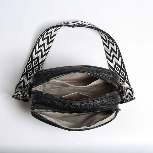 Fashion Women's Handbag - High-end Simple and Elegant, Single Shoulder or Crossbody Bag, Versatile Retro Small Square Bag