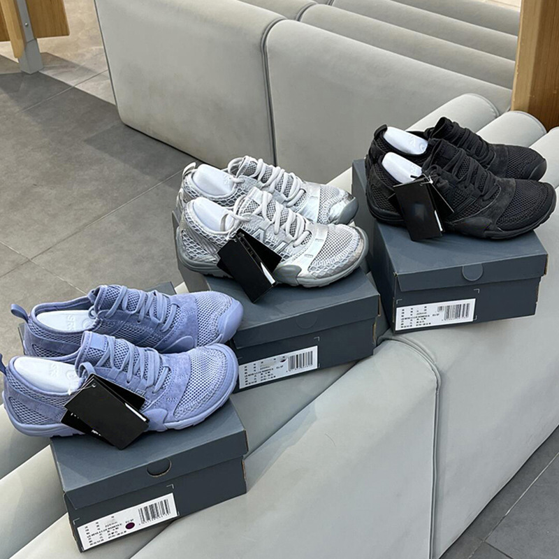 Gravity Shoe Factory~Gao Yuanyuan's Same Style Barefoot Shoes for Women, Thin-Soled Mesh Breathable Retro Sports Running Casual Shoes