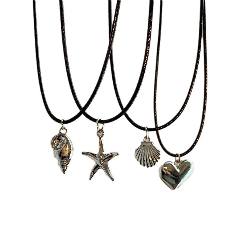 Black Leather Rope Metal Heart Starfish Shell Conch Pendant Necklace Female Niche Design Retro Sweet Cool Clavicle Chain