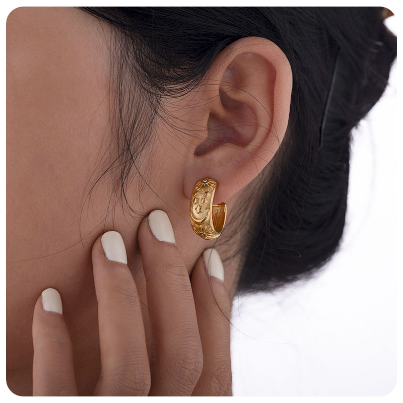 TENA Europa y América clásica retro luna sol pendientes de acero inoxidable de alta calidad pendientes de acero de titanio chapados en oro transfronterizos joyas