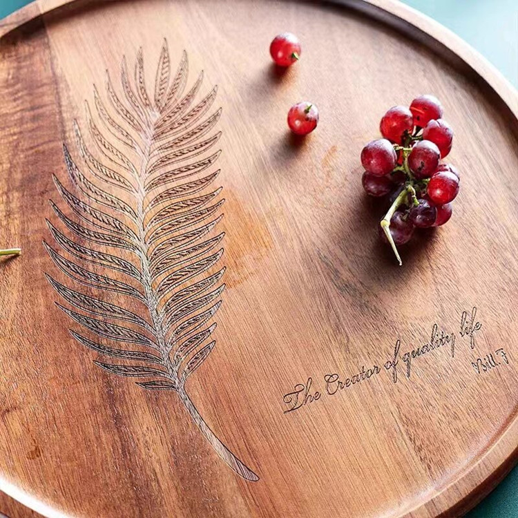 Mango redondo bandeja láser patrón de madera Placa de pizza de madera maciza creativo queso occidental queso pan filete placa
