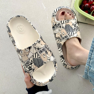 �Ҿ���Ь���Ŀ�ͨ�҃ȾӼ���ϴ���������Ь��H�r��ӡ��һ����Ů