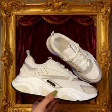 B22 ��Ůͬ���\��ЬţƤ͸��W��ײɫϵ���m�p�����ϵ�Ь��ϵԭ