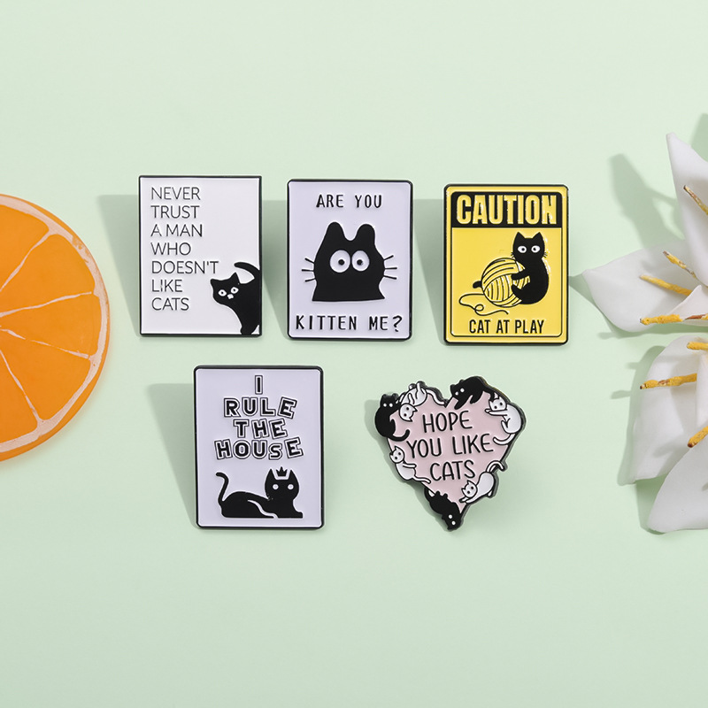 Süß Brosche Brief Katze Legierung Einbrennlack Unisex Broschen display picture 8