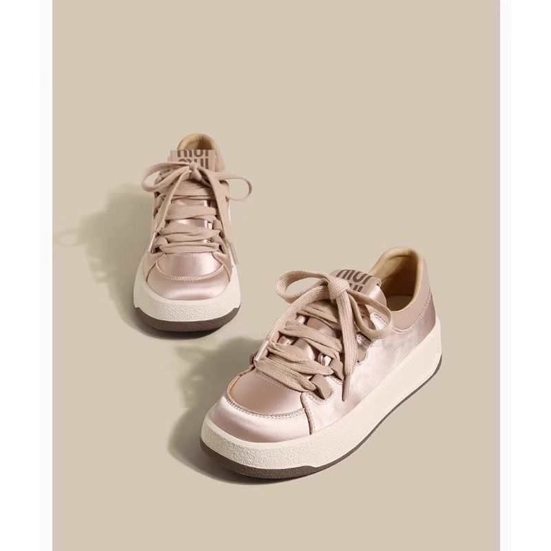 2024 primavera ocio de suela gruesa miu nuevo estilo zapatos de silla zapatos de mujer con suela gruesa de moda zapatos blancos planos para mujeres