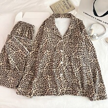 �����½q��ůŮʿ˯���_�����I�Ҿӷ��������Еr�п��⴩�ɼ����b