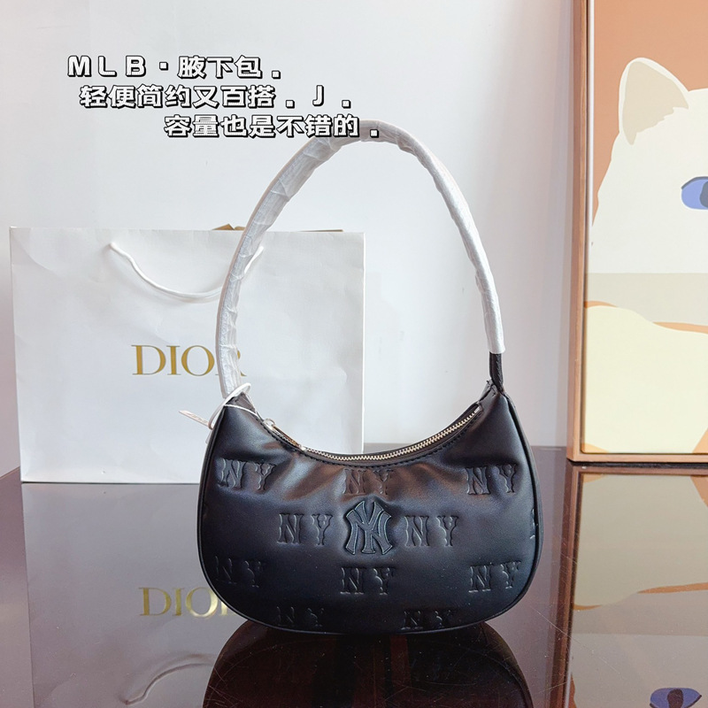 Korean Ml2026 New Embossed Cloud Underarm Bag Ny High-End Fashion Handbag Shoulder Commuter Women's Bag Trendy Korean Ml2026 New Embossed Cloud Underarm Bag Ny High-End Fashion Handbag Shoulder Commuter Women's Bag Trendy