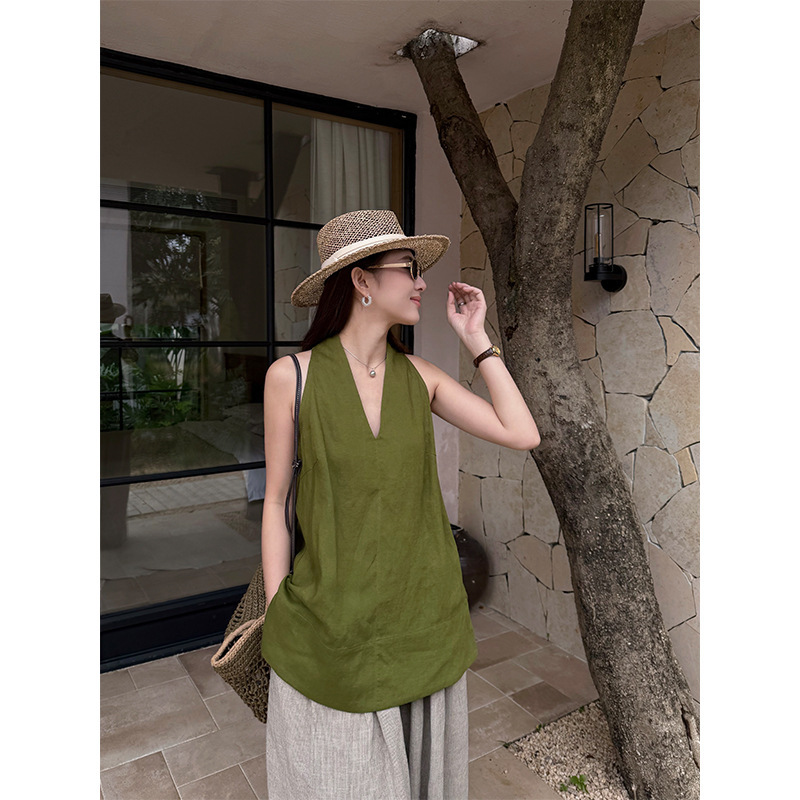 Wanwei Resort Style Tencel Top for Women 2026 Spring New Halter Neck Off-Shoulder Split Hem Vest