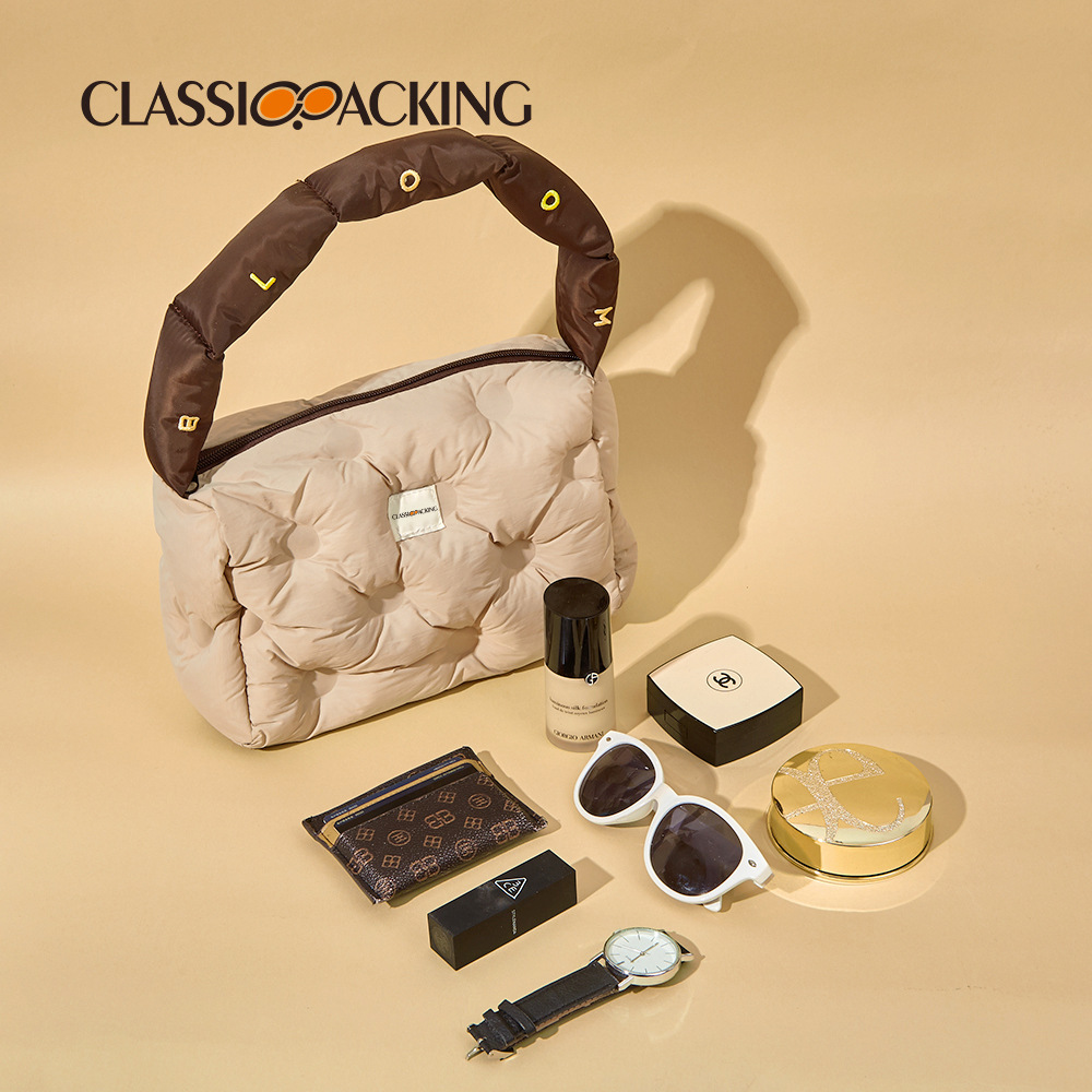 2024 bolso lleno de algodón de gran capacidad nuevo bolso de pastel de huevo bolso de viajero de diseño de nicho suave con logotipo impreso