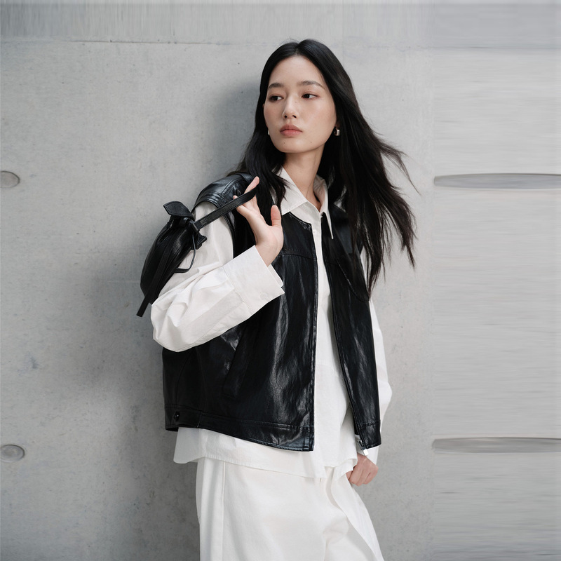 Solid Color Vintage Versatile PU Leather Vest for Women, 2026 Autumn New Fashionable Loose Round Neck Sleeveless Jacket Solid Color Vintage Versatile PU Leather Vest for Women, 2026 Autumn New Fashionable Loose Round Neck Sleeveless Jacket