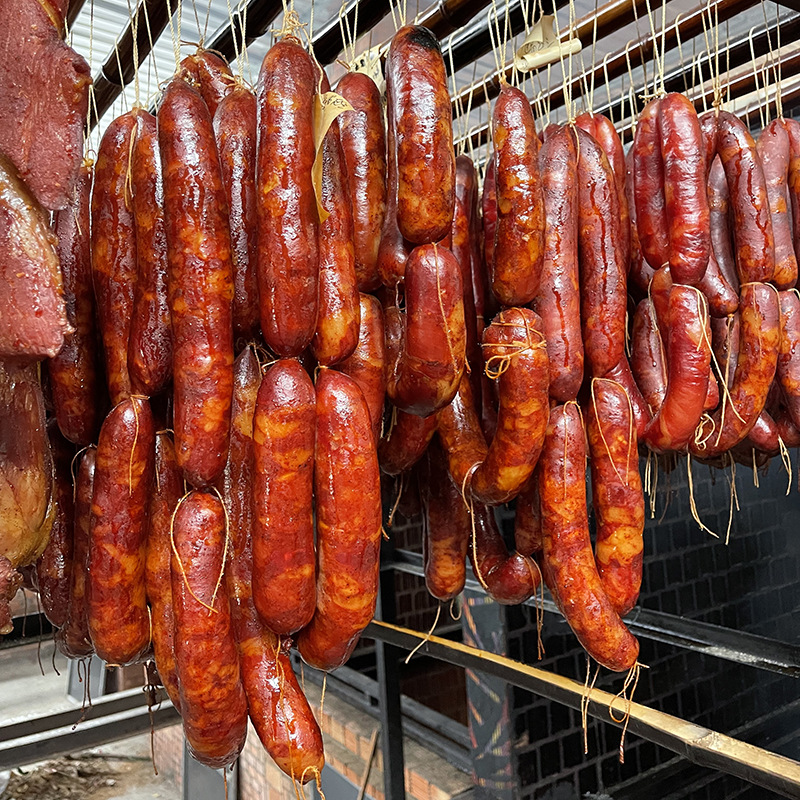 四川特产土猪腊肠500g果木柴火烟熏香肠川味麻辣香肠腊肠厂家批发