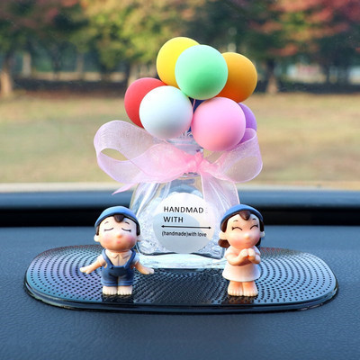 Pareja de adornos creativos para automóviles femeninos lindos accesorios para automóviles panel de instrumentos decoración de control central perfume para automóviles productos de aromaterapia