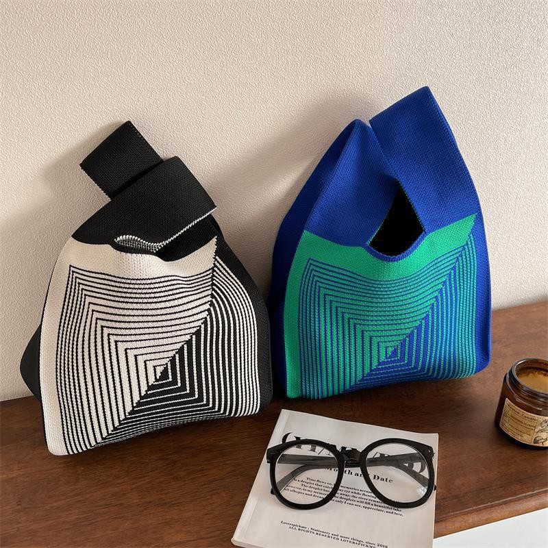 Internet Celebratory Bag Shaped Knitted Bag Handbag Women's Knitted Bag Bucket Bag Hand Carrying Casual Tote Bag Lunch Box Bag