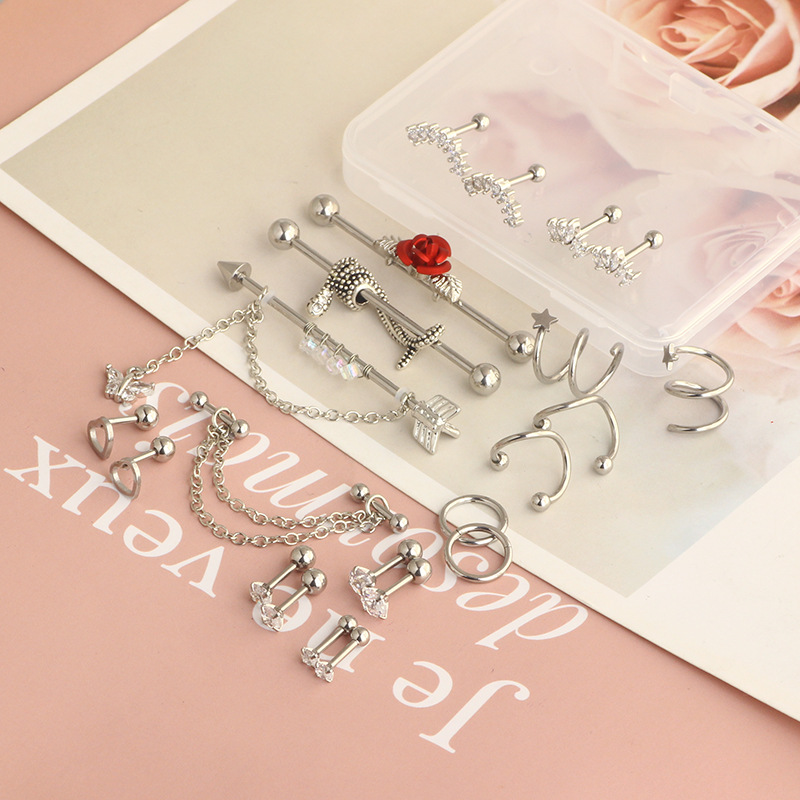 Silver pointed spike labret stud material detail