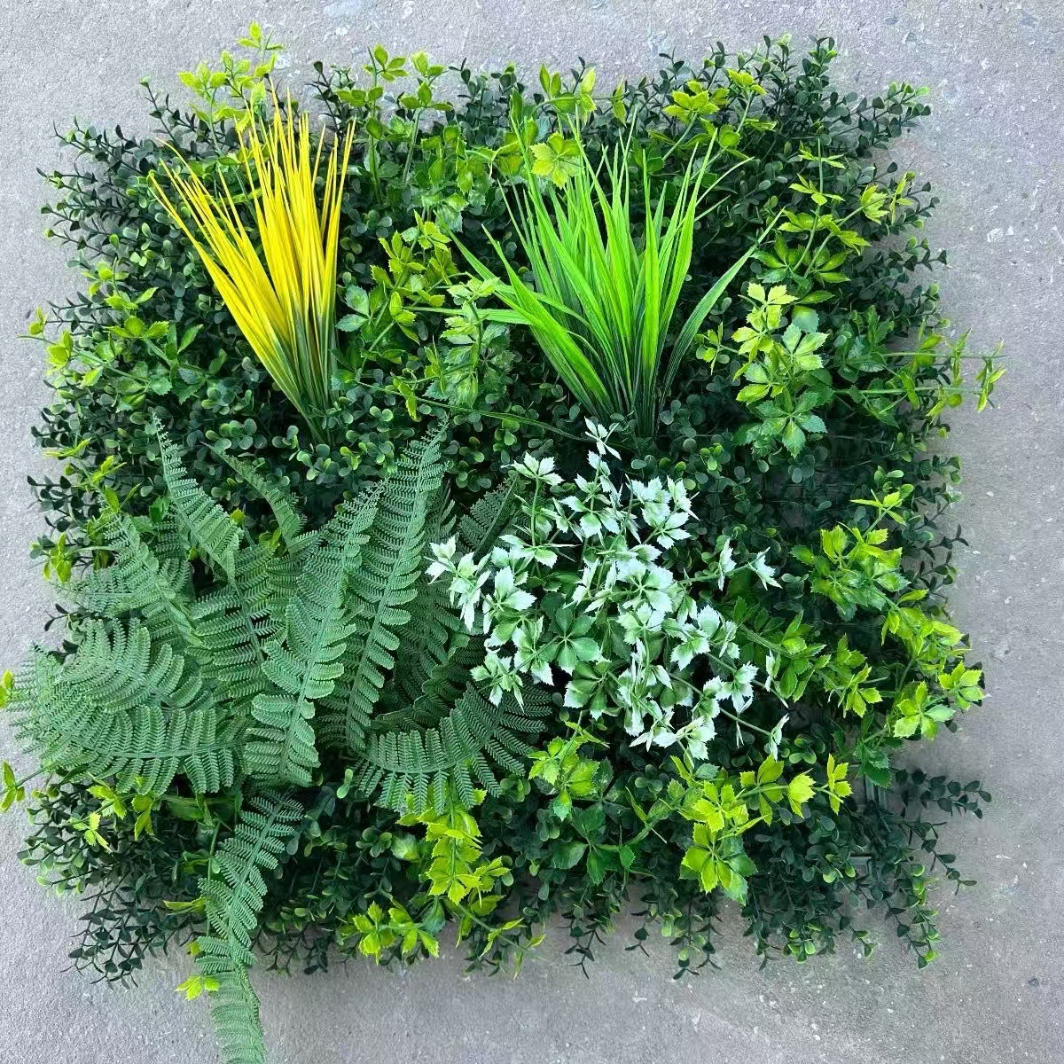 Planta artificial de pared eucalipto Milan plástico falso césped Fondo planta verde pared centro comercial puerta decoración tienda al por mayor