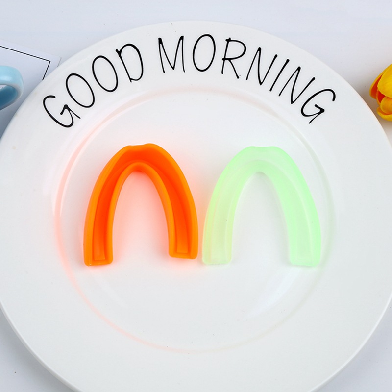 Adultos Eva diente vaina taekwondo protección dental tirantes al aire libre baloncesto deportes protección dental PP melocotón corazón caja de embalaje