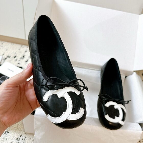 2025 Xiaoxiang Style Zhonggu Kangpeng Bow Ballet Shoes Flat Single-layer Shoes Fashionable All-match Classic Rhomboid Women's Shoes