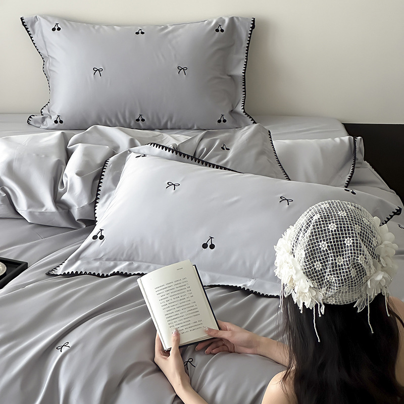 Completo letto francese in raso di cotone con copripiumino_voghion.com