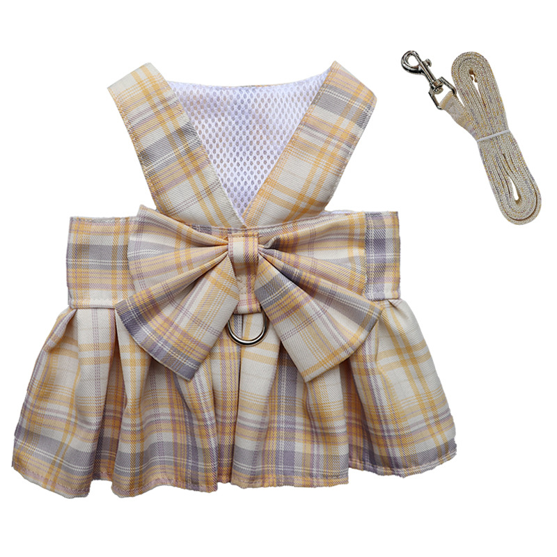 오프 화이트 체크 무늬 스커트