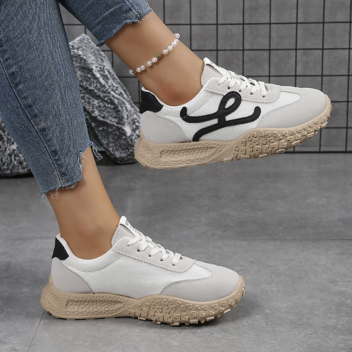 Женские туфли для папы на толстой подошве, весна и лето 2025, новые модные дышащие туфли Форрест Гамп, увеличивающие рост, легкие повседневные спортивные туфли на мягкой подошве