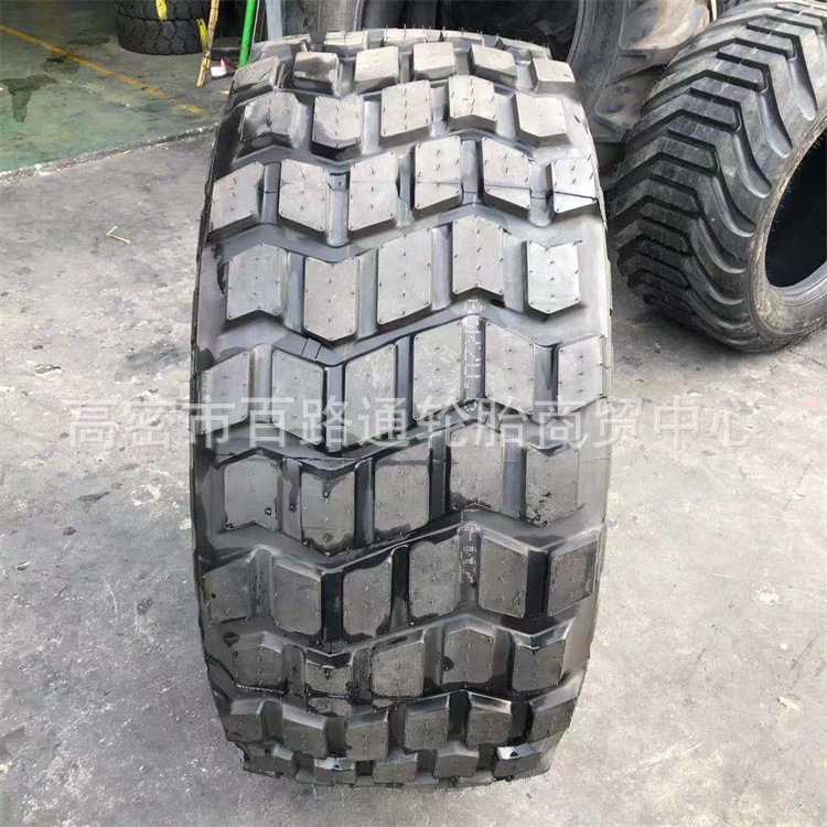 批发宽体油田运输卡车525/65R20.5轮胎GLF02-E7花纹真空轮胎