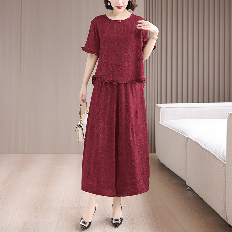 2025夏季新款女装中年妈妈时尚减龄宽松显瘦高级感T恤花苞裤套装