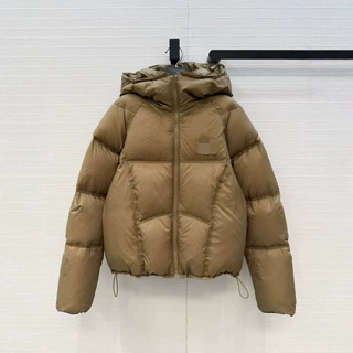 深圳南油26秋冬时髦气质字母微标拼接连帽宽松显瘦保暖羽绒服外套