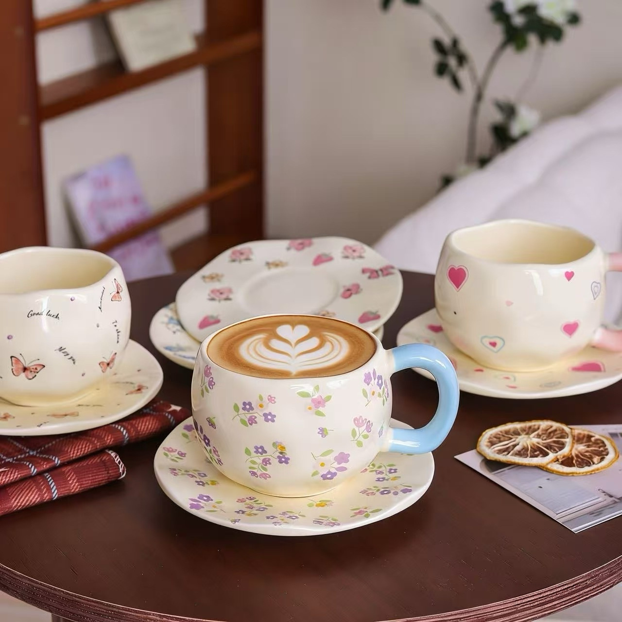Luxury Ceramic Mug With Aesthetic Design For Afternoon Tea_voghion.com