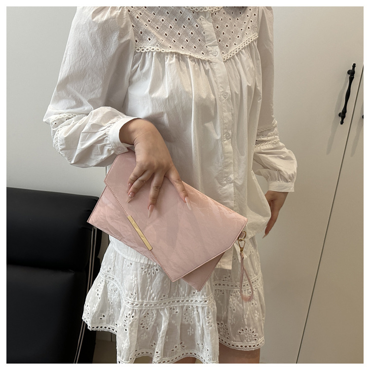 112g Weight Sewing Thread Fashion Element Magnetic Buckle Closure Type Top Handle Strap Type Envelope Bag Bags Type Office, Party Occasion Pu Leather Material Solid Color Pattern All Seasons Season Women's Gender Elegant Style Square Shape Pu Leather Solid Color Sewing Thread Square Clutches 2