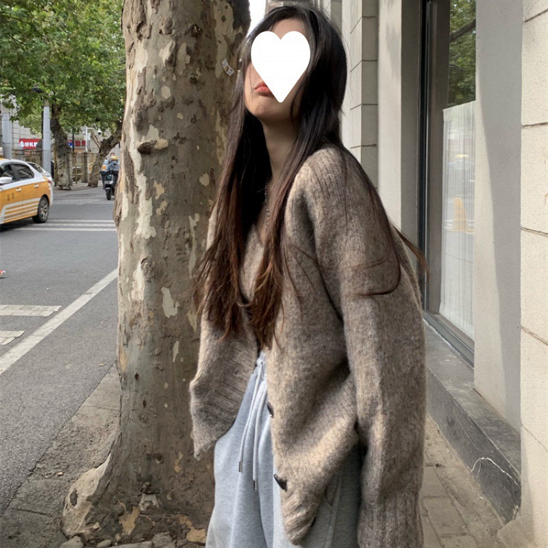 Свитер Модный костюм Женский осенне-зимний новый свободный ленивый вязаный кардиган Внутренняя камзол Мягкий восковой комплект из двух предметов