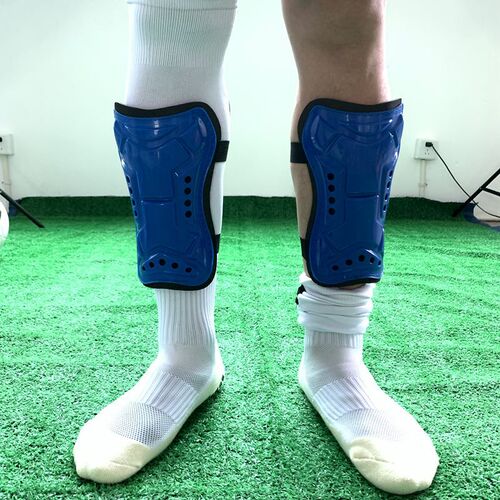 Adult-Size Football Shin Guards with Double Straps Reinforcement, Thickened Sports Protection Gear, Ultra-Light Shin Guards and Knee Guards