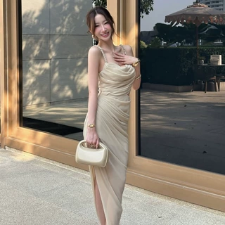 2026欧美跨境新款法式薄纱吊带夏季高级感巨好看收腰开叉连衣裙女