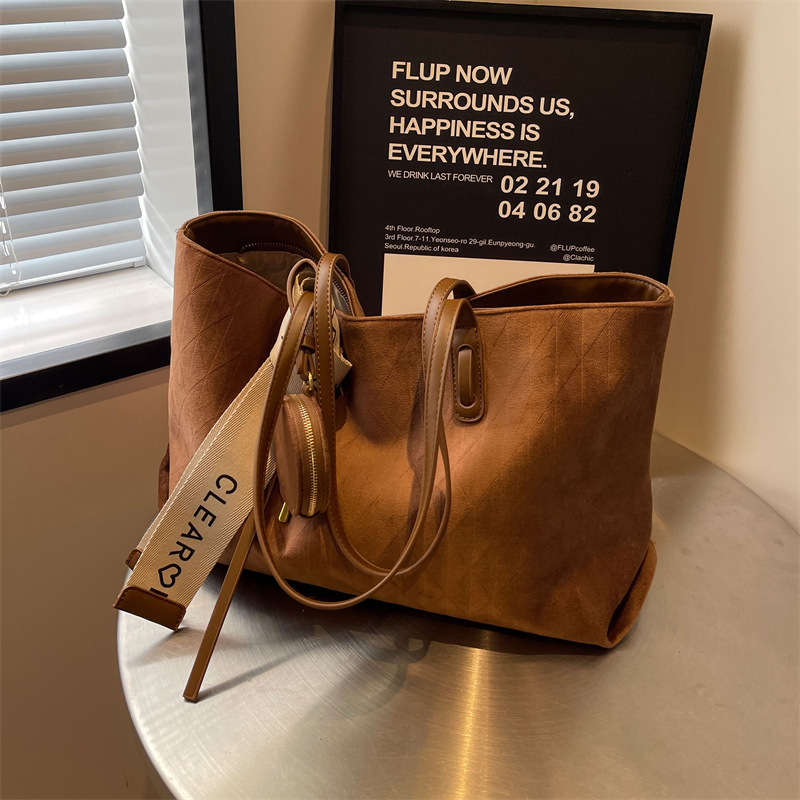 Bolsa de mano retro de terro esmaltado para mujeres otoño / invierno 2025 nueva moda versátil bolso de hombro bolso de viaje