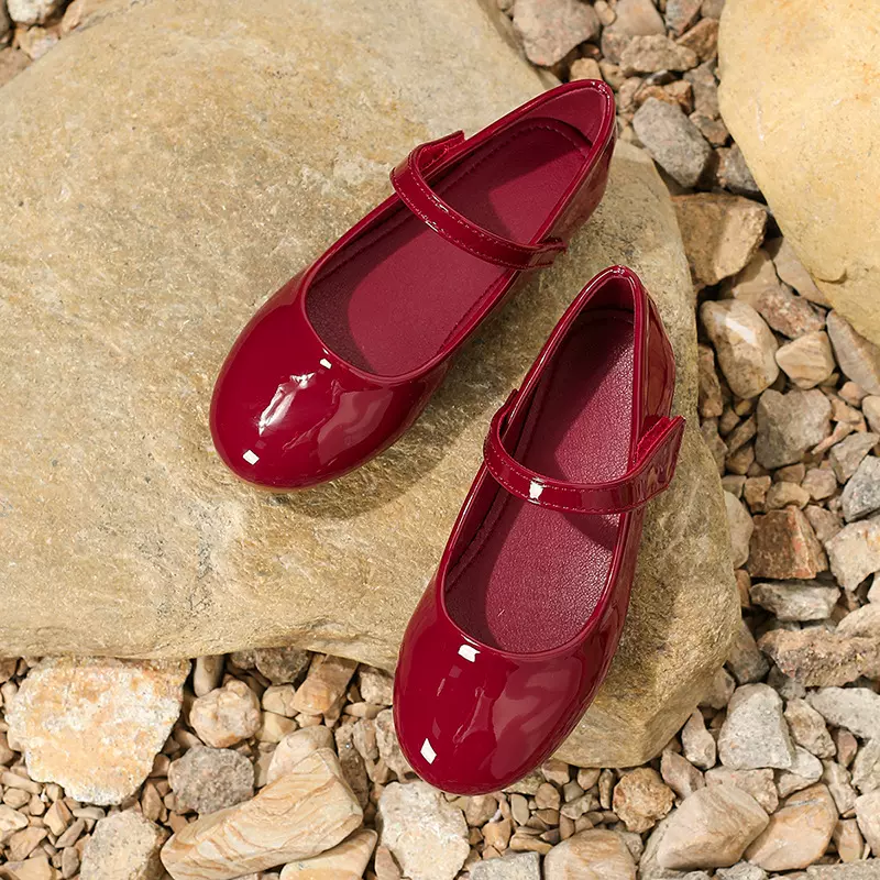 跨境2025女童红色皮鞋演出表演鞋公主小皮鞋儿童学生软底单鞋边贸