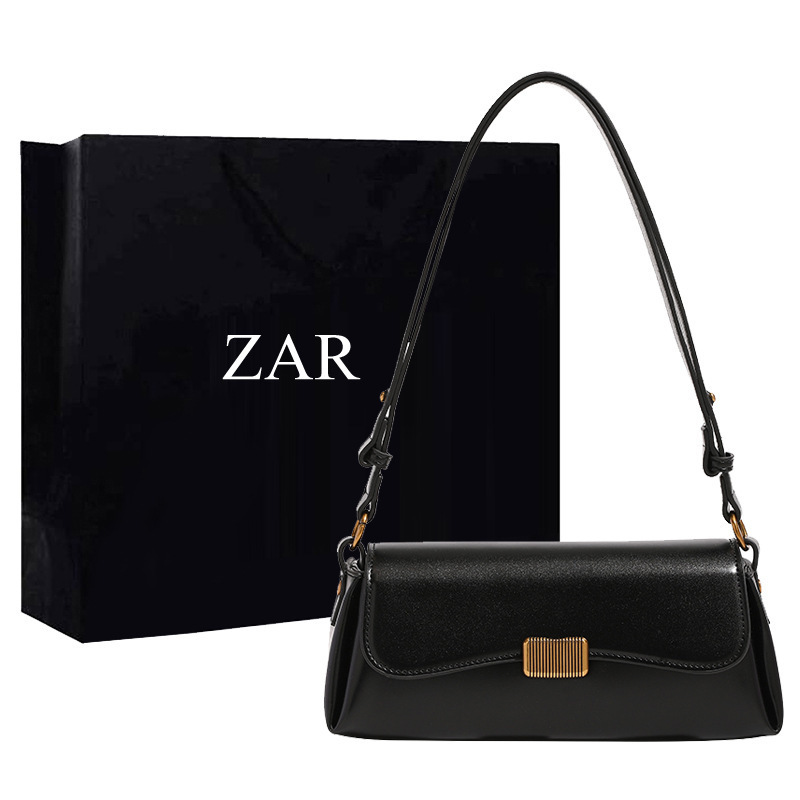 Hong Kong Purchasing High-End Texture Baguette Armpit Bag for Women 2025 New Trendy Niche Retro Single Shoulder Crossbody Bag Hong Kong Purchasing High-End Texture Baguette Armpit Bag for Women 2025 New Trendy Niche Retro Single Shoulder Crossbody Bag