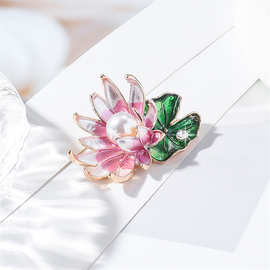 跨境热销国风珐琅莲花胸针女珍珠荷花防走光别针服饰滴油睡莲胸花