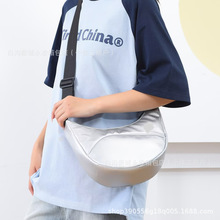 2025秋冬上新纯色尼龙休闲包流行时尚单肩包简约大容通勤斜挎包