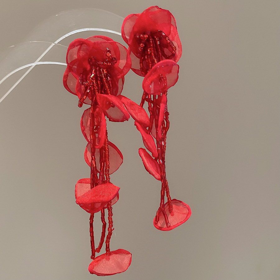 Pendientes de borla de flores de tela de aguja de plata Pendientes de estilo de vacaciones junto al mar