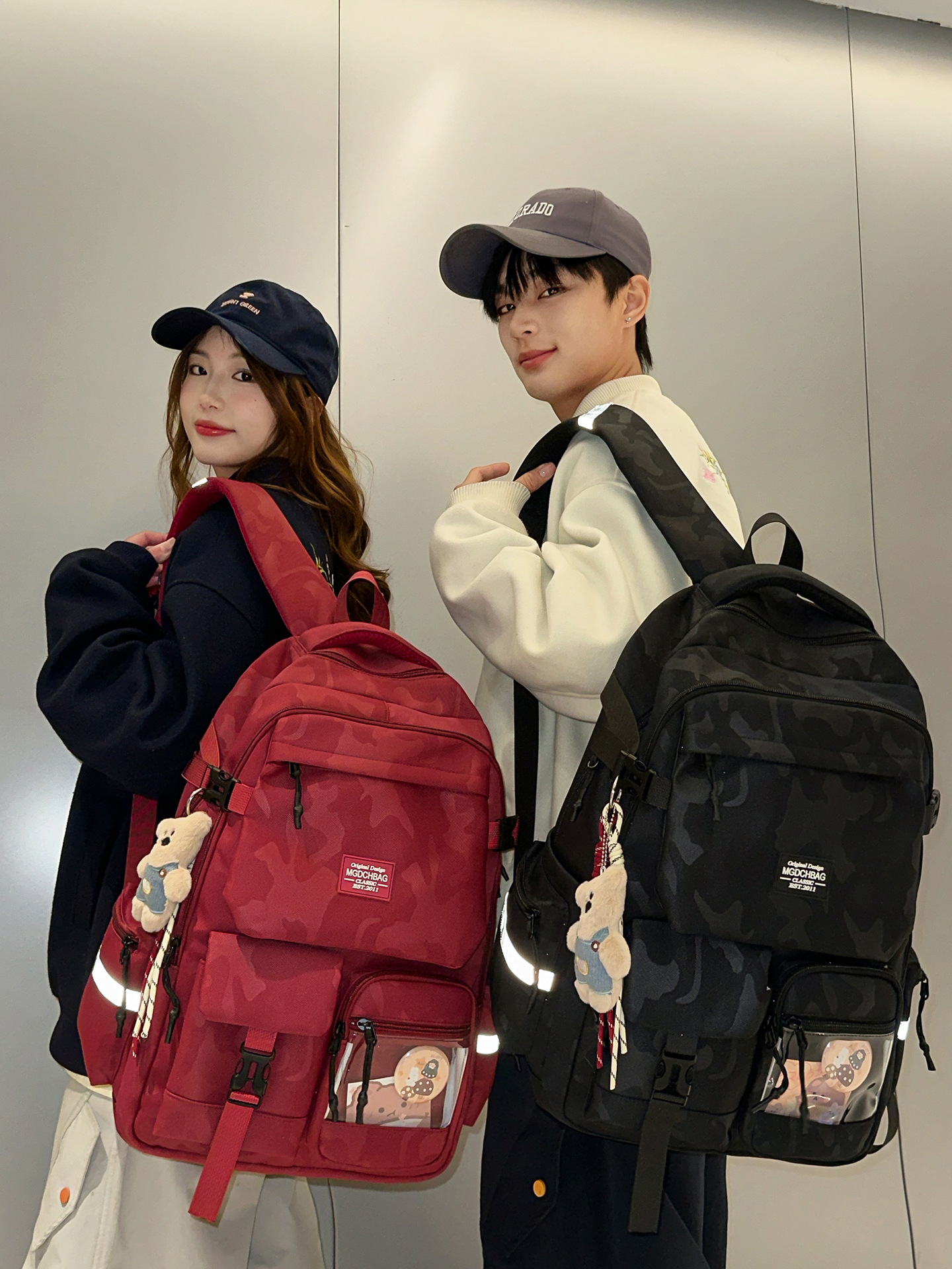 2026 New Couple Backpacks for Middle School, High School, and College Students, School Bags, Outdoor Travel Air-Cushioned Spine-Protecting Backpacks